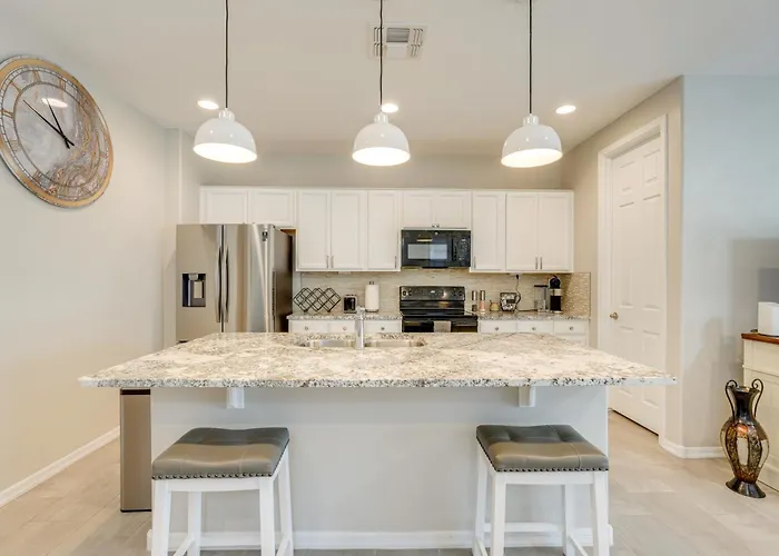 In Quiet Neighborhood Holiday home *