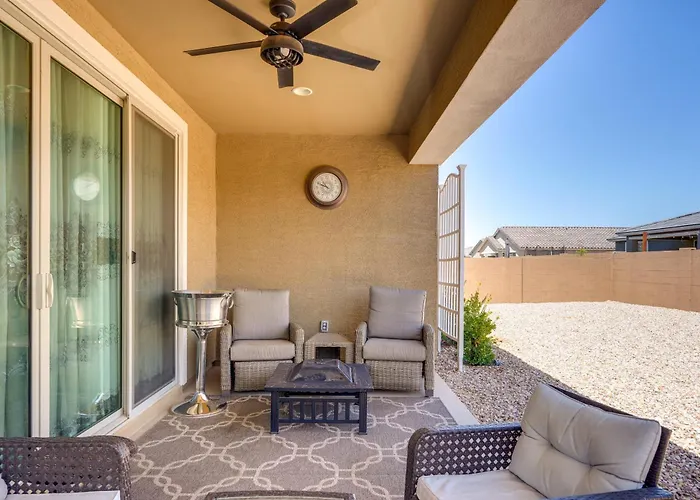 In Quiet Neighborhood * Casa Grande
