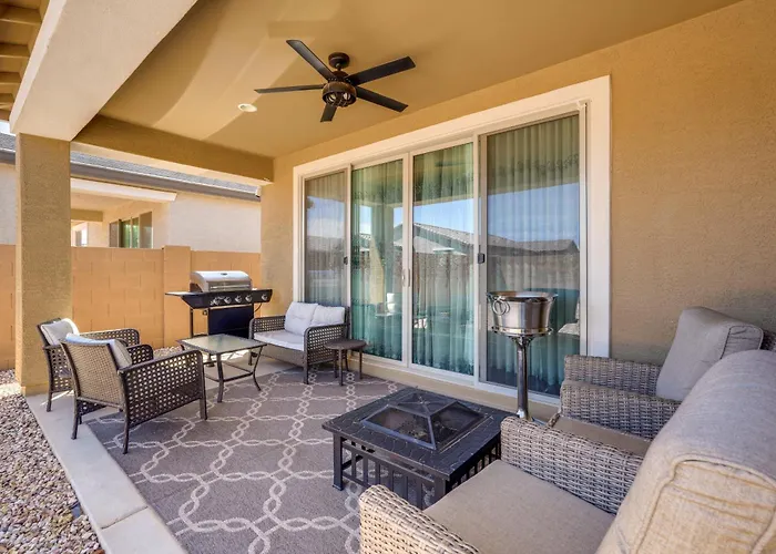 In Quiet Neighborhood Holiday home